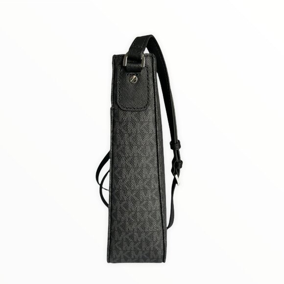 Michael Kors Jet Set Travel Black Crossbody bag